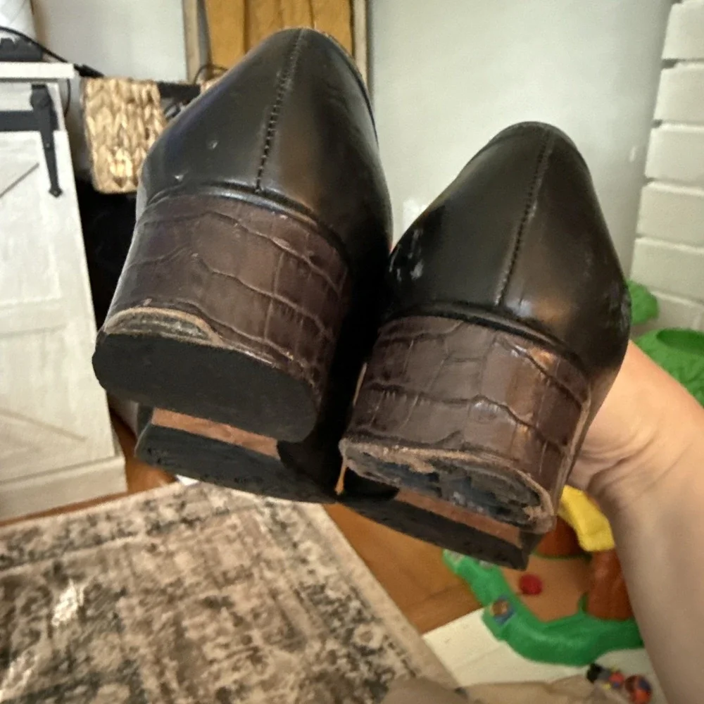 Brighton Artist Black Leather Loafers W/Croc Embossing Metal‎ Embellishment 8.5